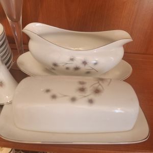 Butter case and gravy bowl